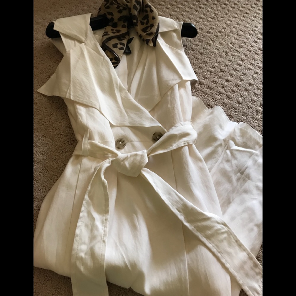 NWOT White House Black Market Vest